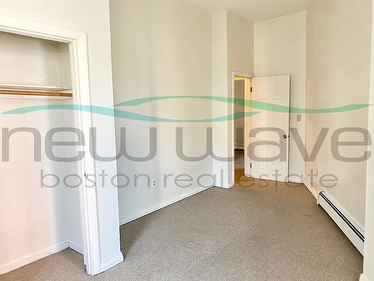 96 Hammond St #3 — Photo 6