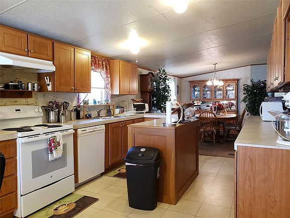 3rd image of 8226 County Road 608