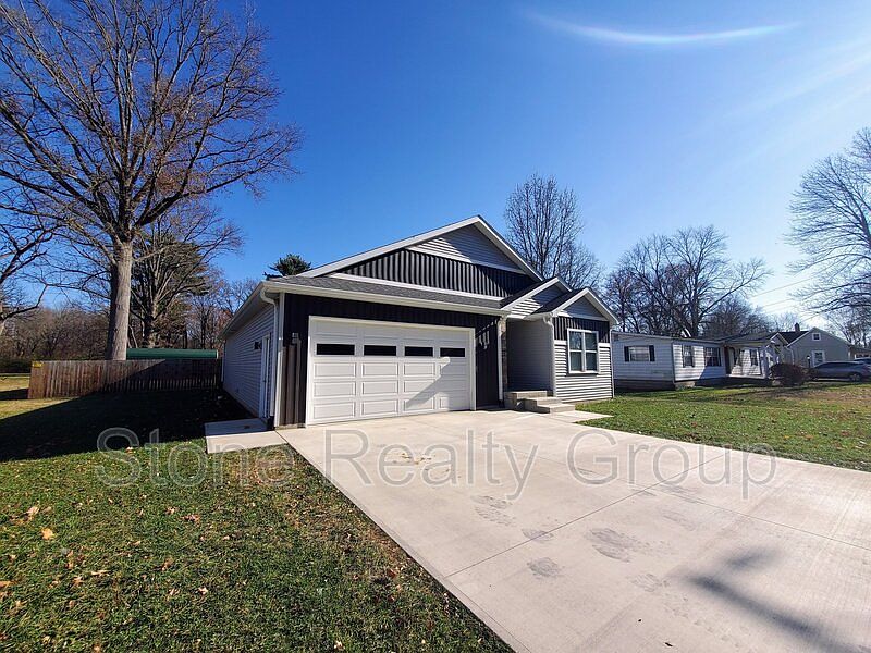 1st image of 35 N Soules St