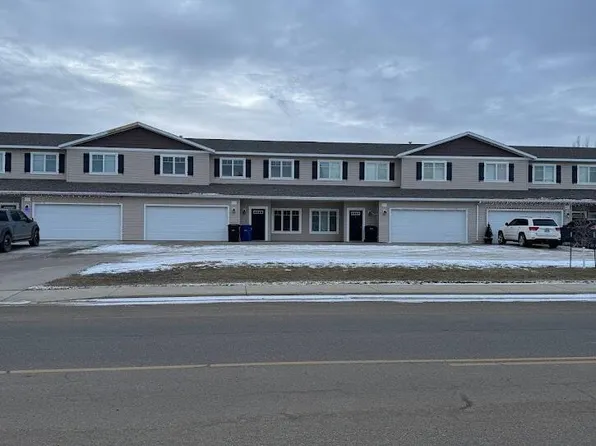 1217 15th St W, Dickinson, ND 58601