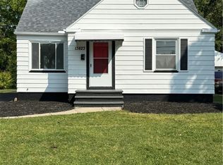 13823 Cranwood Park Blvd, Cleveland, OH