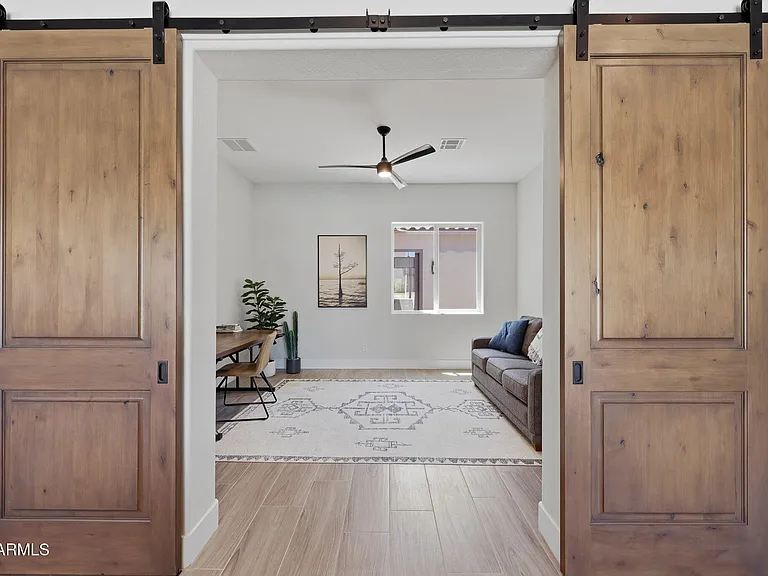 6896 E Lomas Verdes Dr — Photo 17