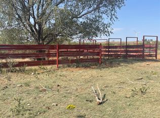 1070 N 1810th Rd, Cheyenne, OK 73628