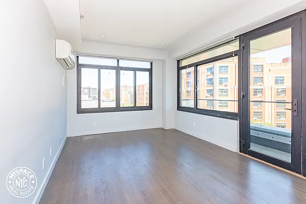 Rented by MySpaceNYC | media 5