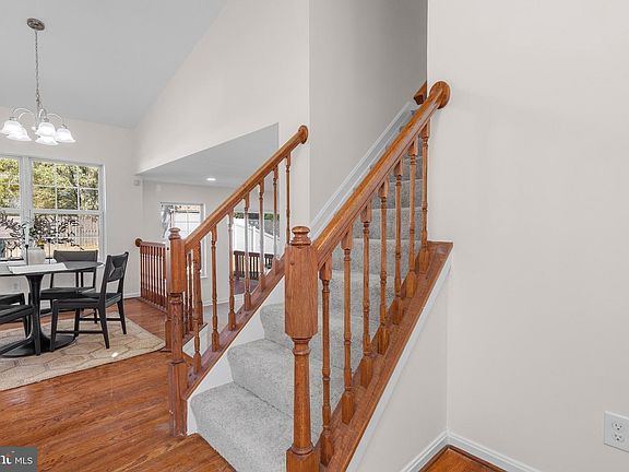 5th image of 8003 Carlson Ln