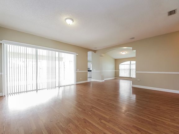 2nd image of 1500 Tammy Ct