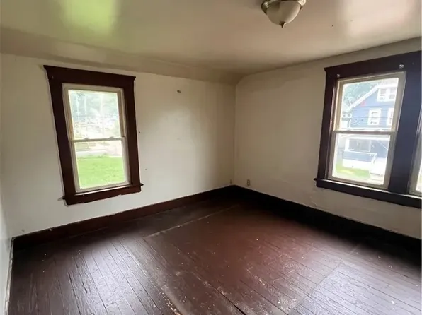 107 W Dalton St, Akron, OH 44310
