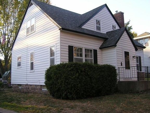 2nd image of 402 S 10th Ave