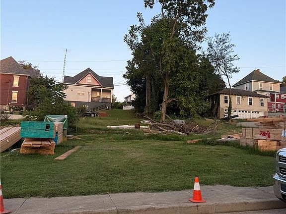 2nd image of 541 S Summit Street