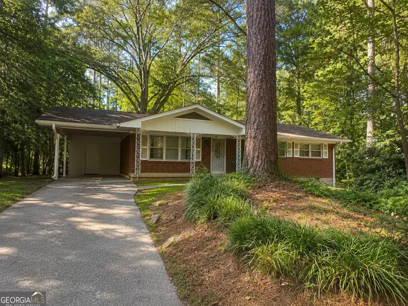 2525 Stone Rd, East Pt, GA 30344