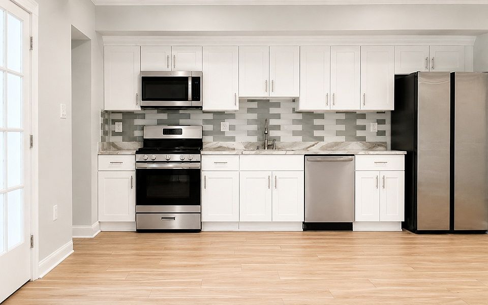 1st image of 1316 Adams St NE APT 1