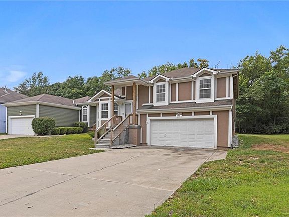 4th image of 8302 Prospect Ave