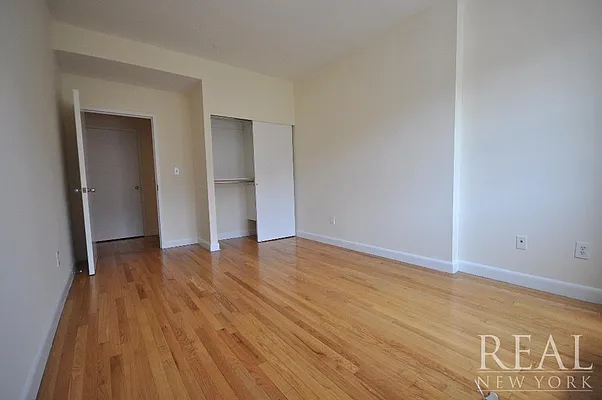 Rented by REAL New York | media 35