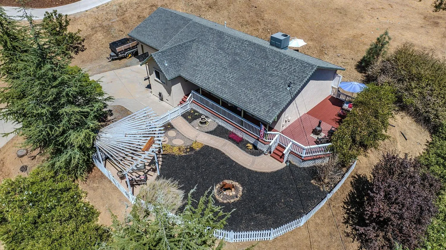 3335 Crowell Ln photo 1