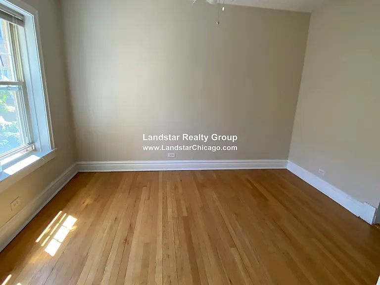918 Reba Pl #2S — Photo 5