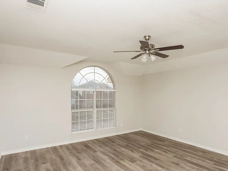 1530 Aberdeen Dr — Photo 12