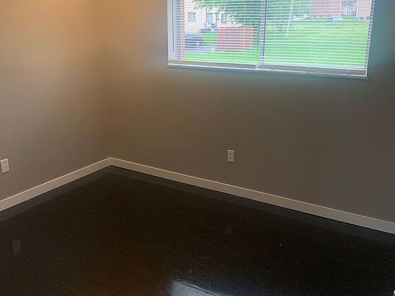 4th image of 10145 Chaucer Ave #1