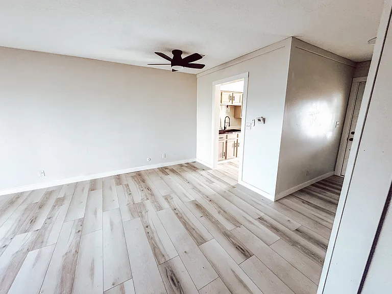 500 North Cline Rd Apartments — Photo 10