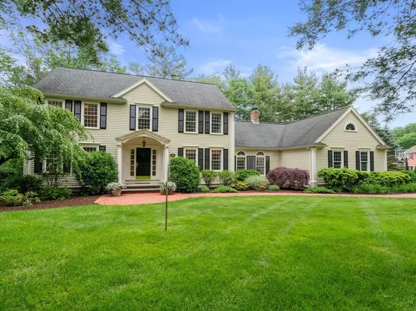 40 Bubbling Brook Rd, Walpole, MA 02081