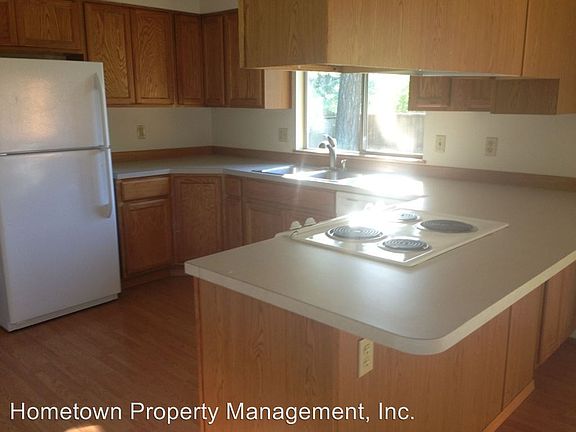 5th image of 1345 Goldenrod Dr SE