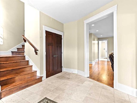 5th image of 1428 W 2a St NW