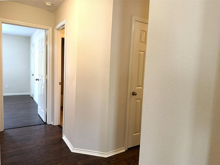 1707 Magnolia Lk — Photo 29