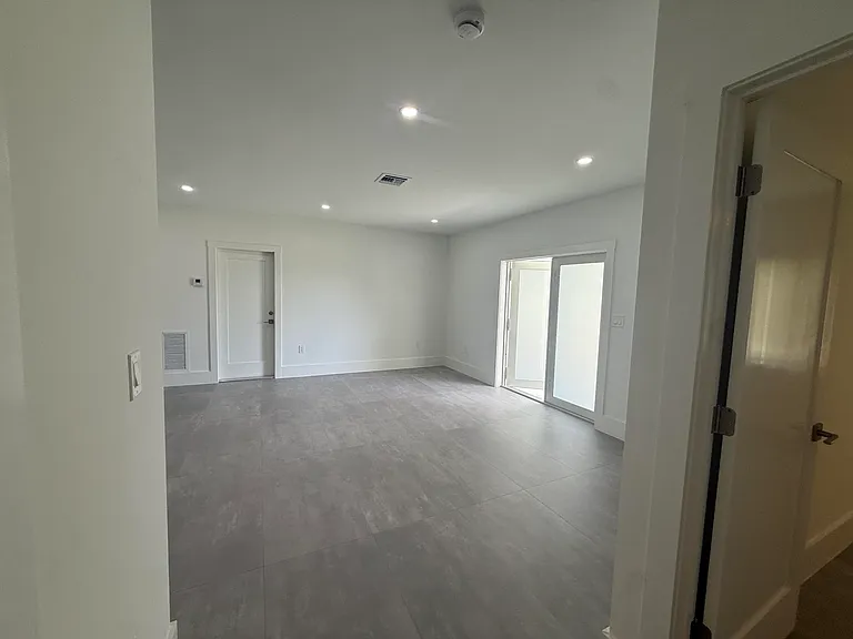 13350 61st Ln N — Photo 11