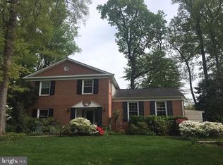 6800 Buttermere Ln, Bethesda, MD 20817