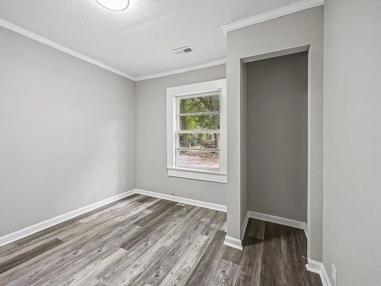 1601 Camden Rd — Photo 6
