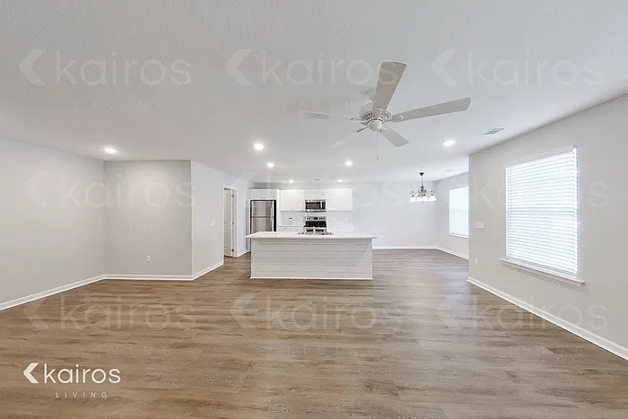 11 Camper Cir — Photo 4