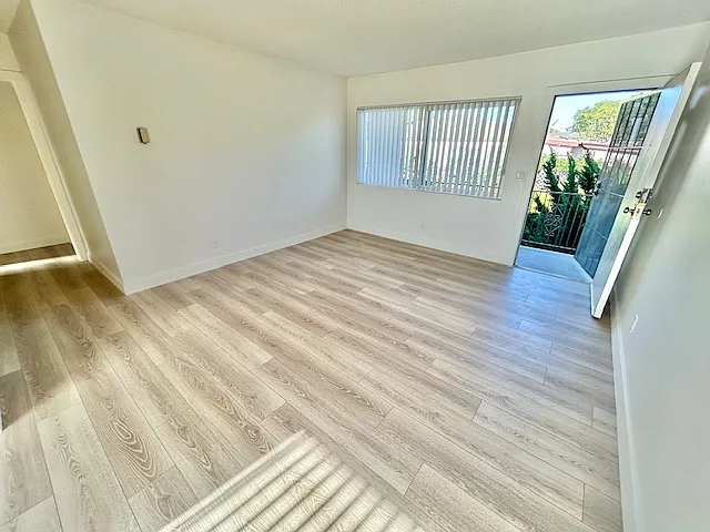 7137 Waite Dr #8 — Photo 4