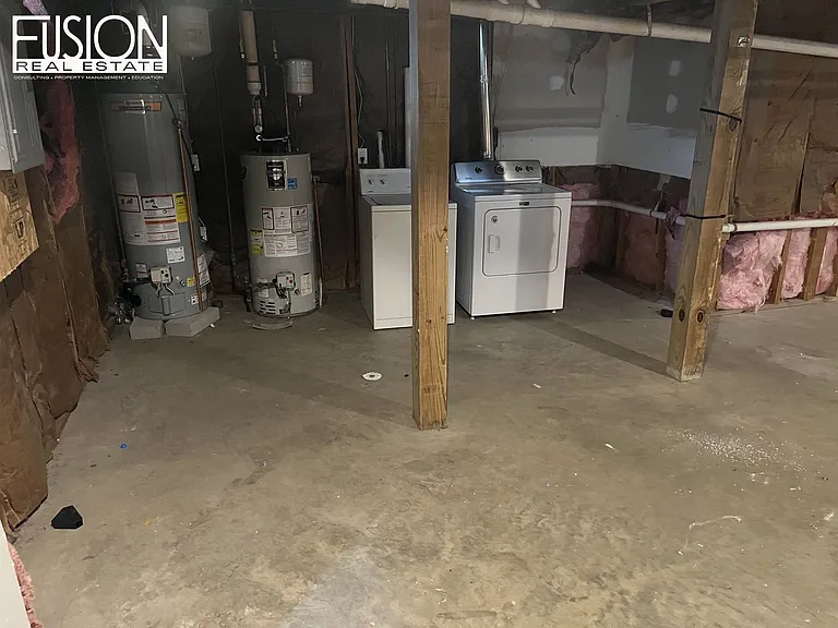 340 Manhattan Dr — Photo 37