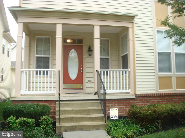 3858 Braveheart Dr — Photo 2