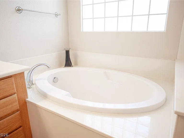 10474 Howling Coyote Ave — Photo 55