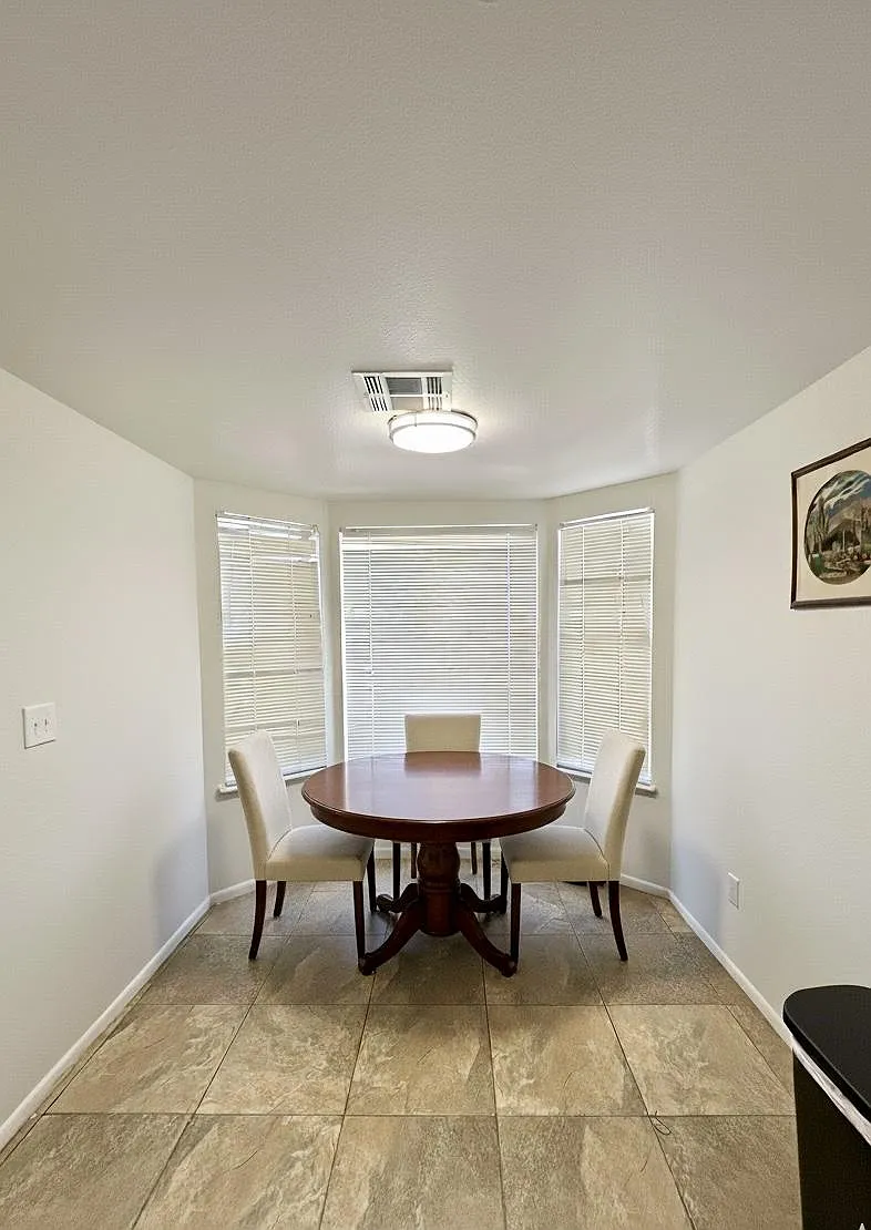 4 bed, 2.0 bath, 1180 sqft, $758 — Photo 2