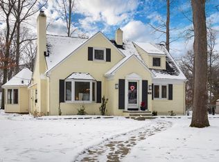 28107 W Oakland Rd, Bay Village, OH 44140