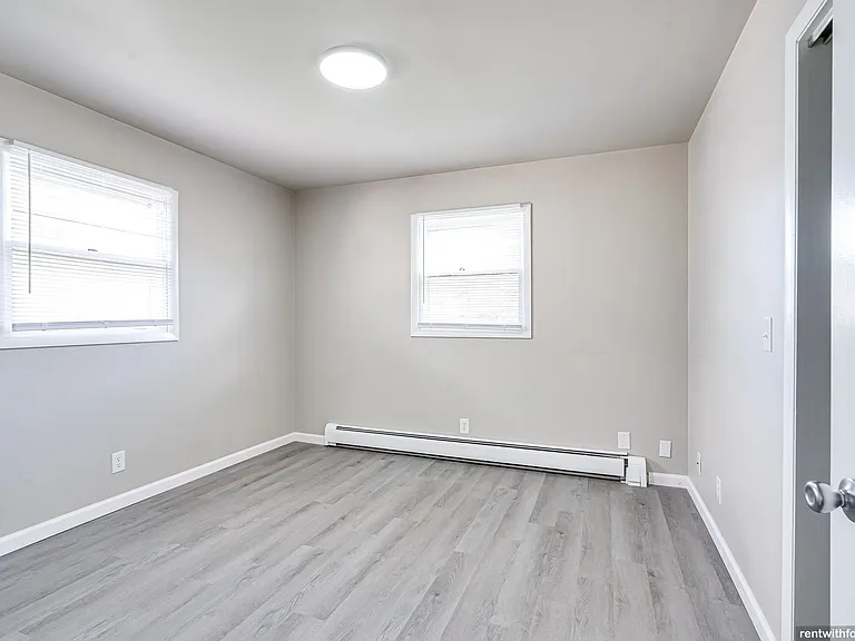 1214 Mount Vernon Street — Photo 6