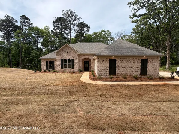 219 Walter Jones Rd, Mendenhall, MS 39114