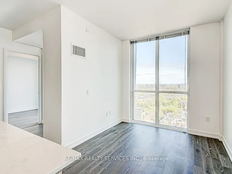 1 Yorkville Ave #2611 — Photo 10
