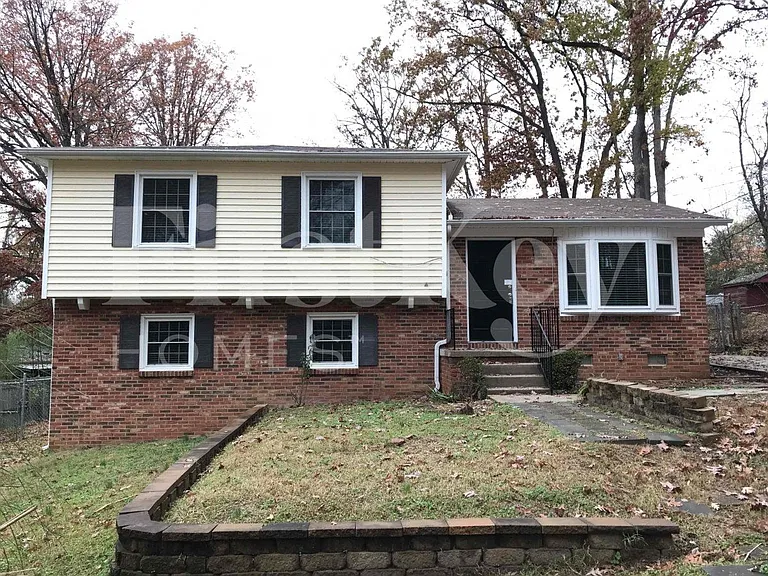 4114 Farmbrooke Dr — Photo 1