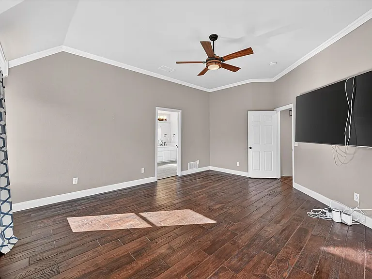 3102 Southwood Dr — Photo 15