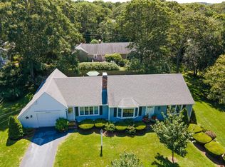 27 Early Redberry Ln, Yarmouth Port, MA 02675