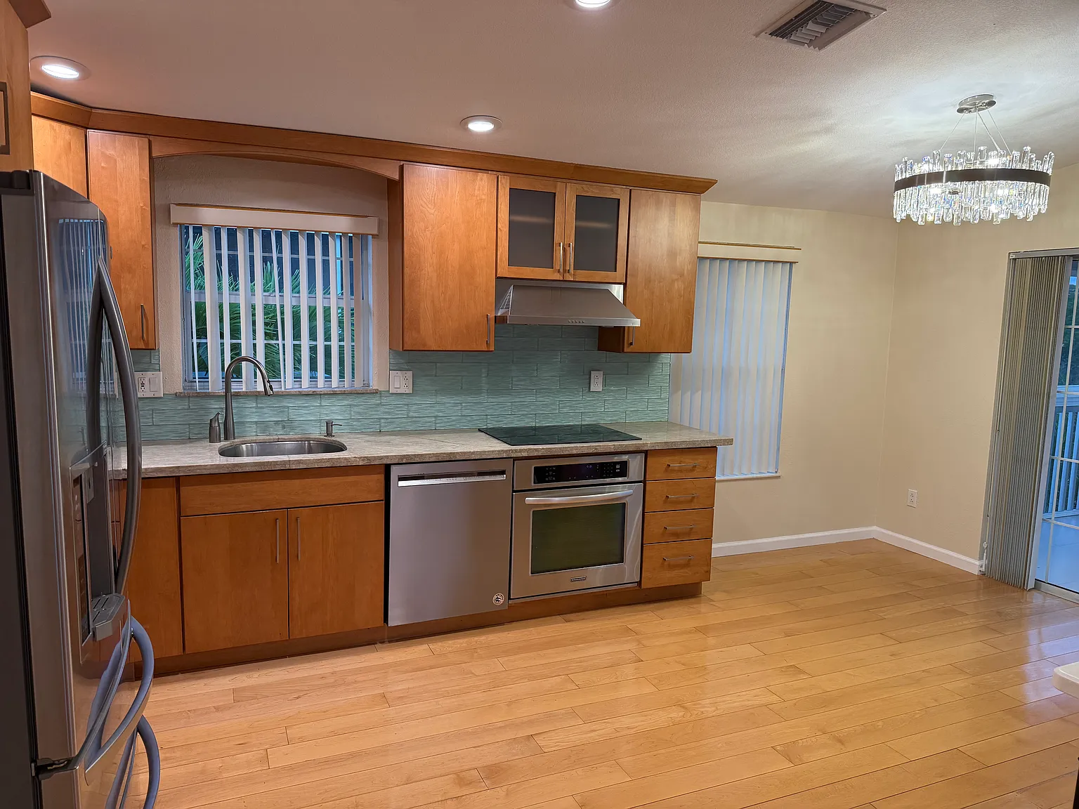232 La Paloma Rd — Photo 4