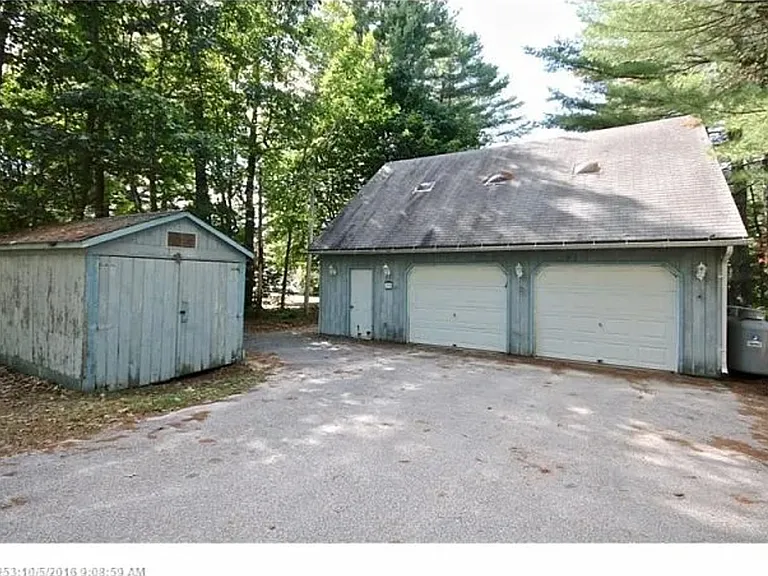 40 Claman Dr — Photo 5
