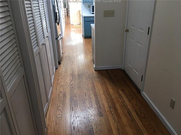 4th image of 1510 Coventry Ln