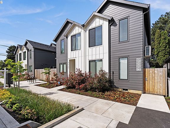 2nd image of 4719 NE 107th Ave #10