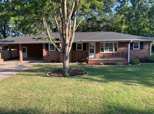12 Embry St, Taylors, SC 29687
