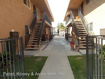 2nd image of 3027 E 6th St