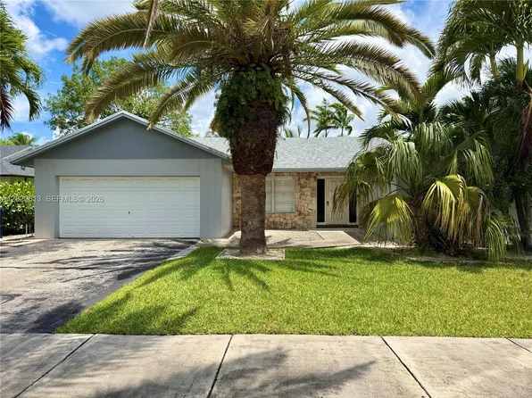 11541 SW 97th St, Miami, FL 33176