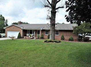 2364 Ginder Rd NW, Lancaster, OH 43130